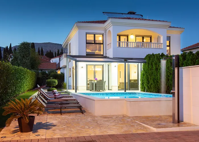 Luxury Villa